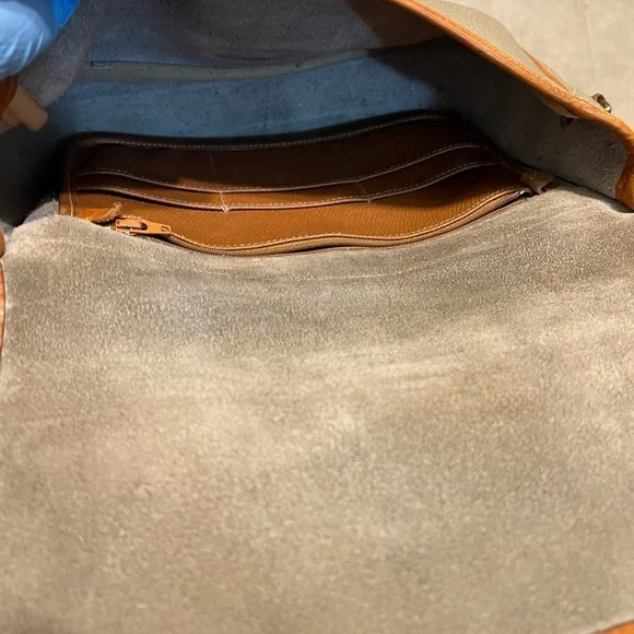 Dooney & Bourke Vintage Leather Crossbody Bag Taupe/Brown - Picture 13 of 16